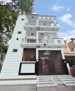 4 BHK Villa For Sale in Modipuram
