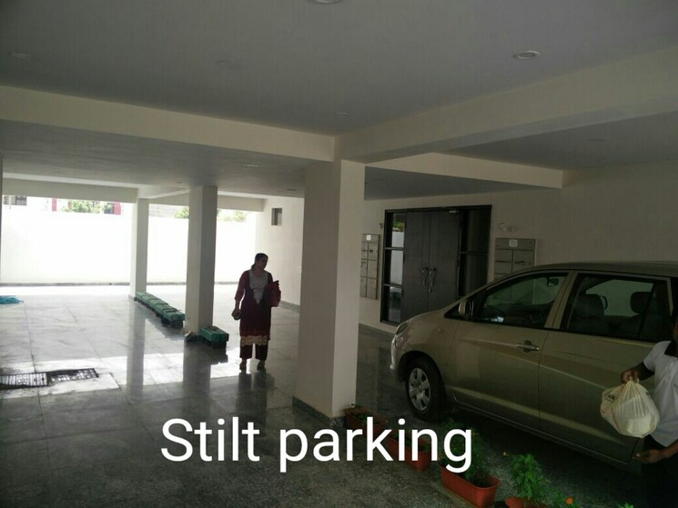  Parking, hextax-commune 2 Bedroom 1200 Sq.Ft. Apartment In Golf Course Road Gurgaon 8671027