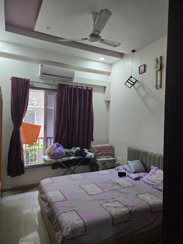 Bedroom in 3 BHK Apartment at Thaltej – for Rent
