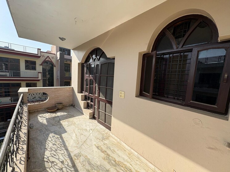 Exterior View, sector 40 2 Bedroom 190 Sq.Yd. Builder Floor In Sector 40 Gurgaon 8671067