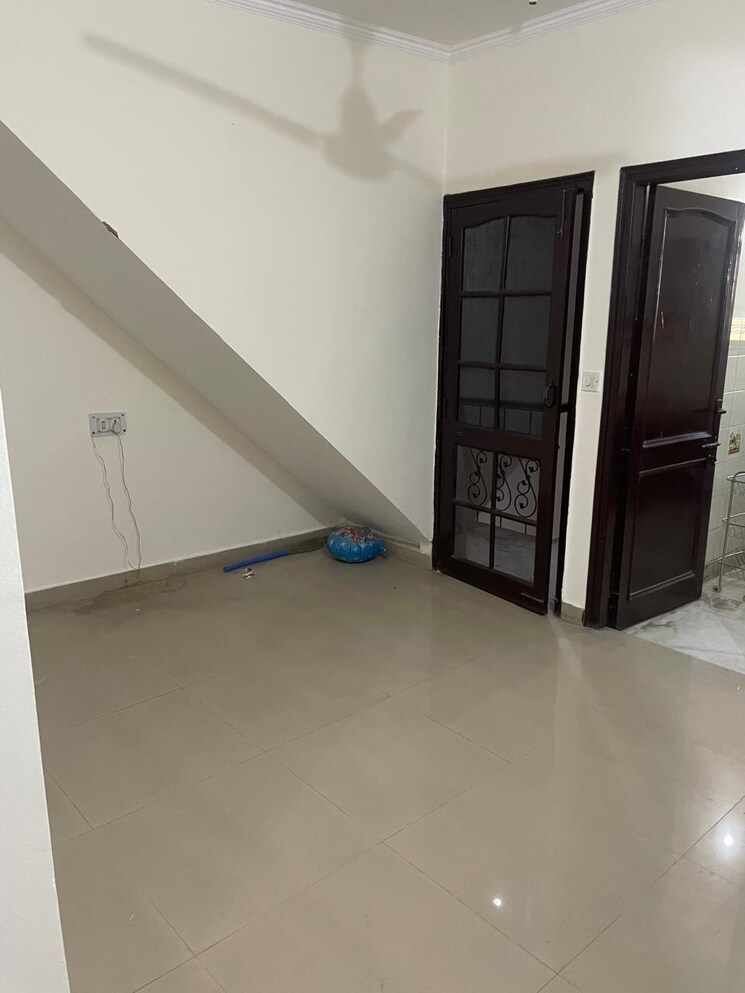 Living Room, sector 40 2 Bedroom 190 Sq.Yd. Builder Floor In Sector 40 Gurgaon 8671067