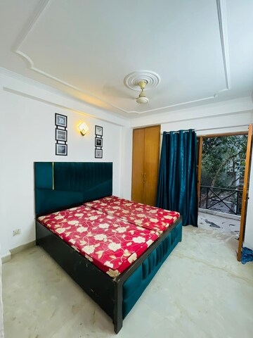 Bedroom in 3 BHK Builder Floor at Saket – for Rent
