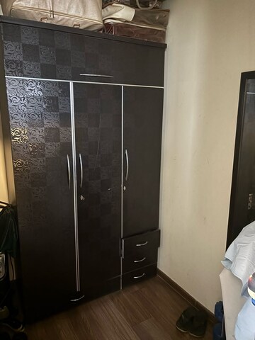 Furnished Amenities in 3 BHK Apartment at M3M Woodshire, Sector 107 – for Rent