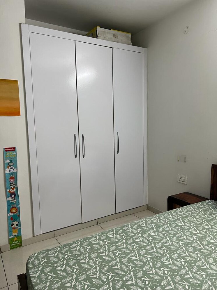 Room, sushma-valencia 2 Bedroom 1500 Sq.Ft. Apartment In International Airport Road Zirakpur 8671059