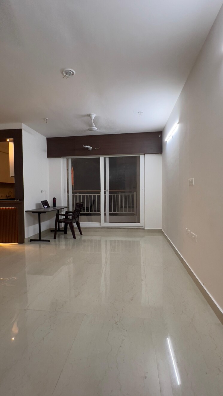 Room, hazratganj 2 Bedroom 1200 Sq.Ft. Apartment In Hazratganj Lucknow 8671100