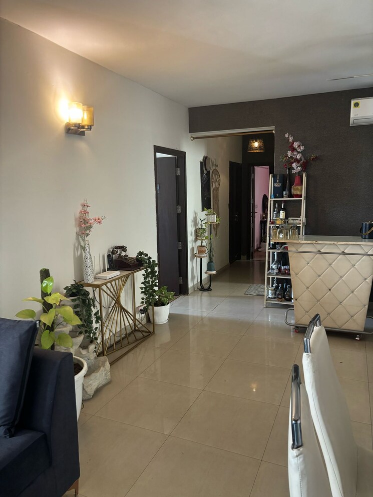 Living Room, tata-gurgaon-gateway 2 Bedroom 1580 Sq.Ft. Apartment In Sector 112 Gurgaon 8671096