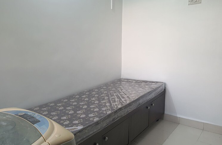 Bedroom, thane west Pg For Boys In Thane West 8671082