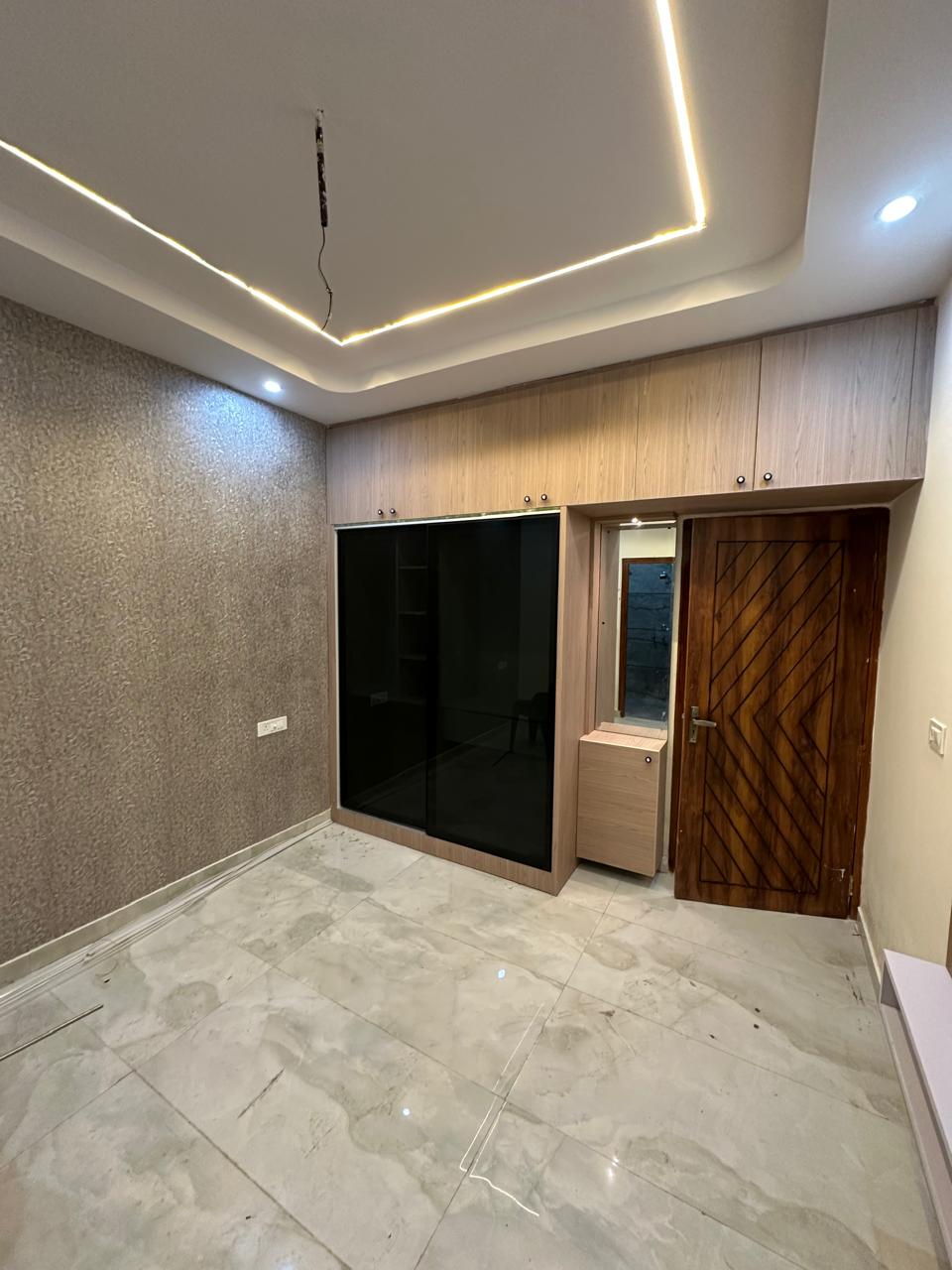 2 BHK + Extra Room Builder Floor For Sale in Highway Plaza