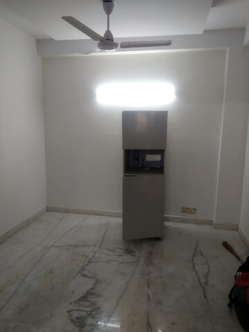 Room in 2 BHK Builder Floor at Subhash Nagar – for Rent