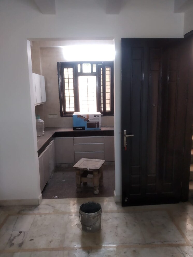 Living Room, subhash nagar 2 Bedroom 110 Sq.Yd. Builder Floor In Subhash Nagar Delhi 8671140