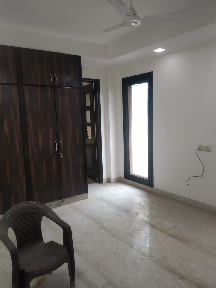 Room, subhash nagar 2 Bedroom 110 Sq.Yd. Builder Floor In Subhash Nagar Delhi 8671140
