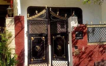 6 BHK Independent House For Sale in Delta Ii Greater Noida