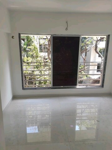 Room in 2 BHK Apartment at Agarwal Krish Garden, Nalasopara West – for Sale