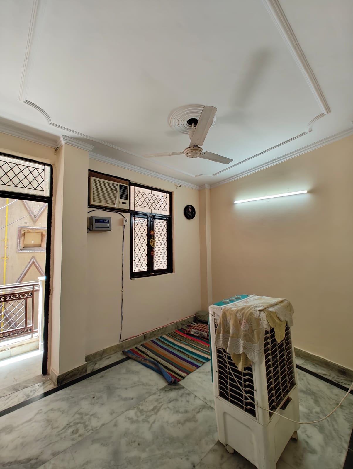 2 BHK Builder Floor For Rent in Govindpuri