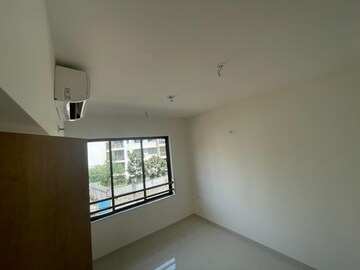 Room in 2 BHK Apartment at Lodha Eternis, Andheri East – for Rent