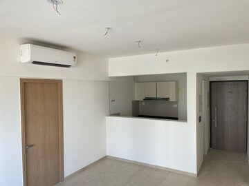 2 BHK Apartment For Rent in Lodha Eternis, Andheri East