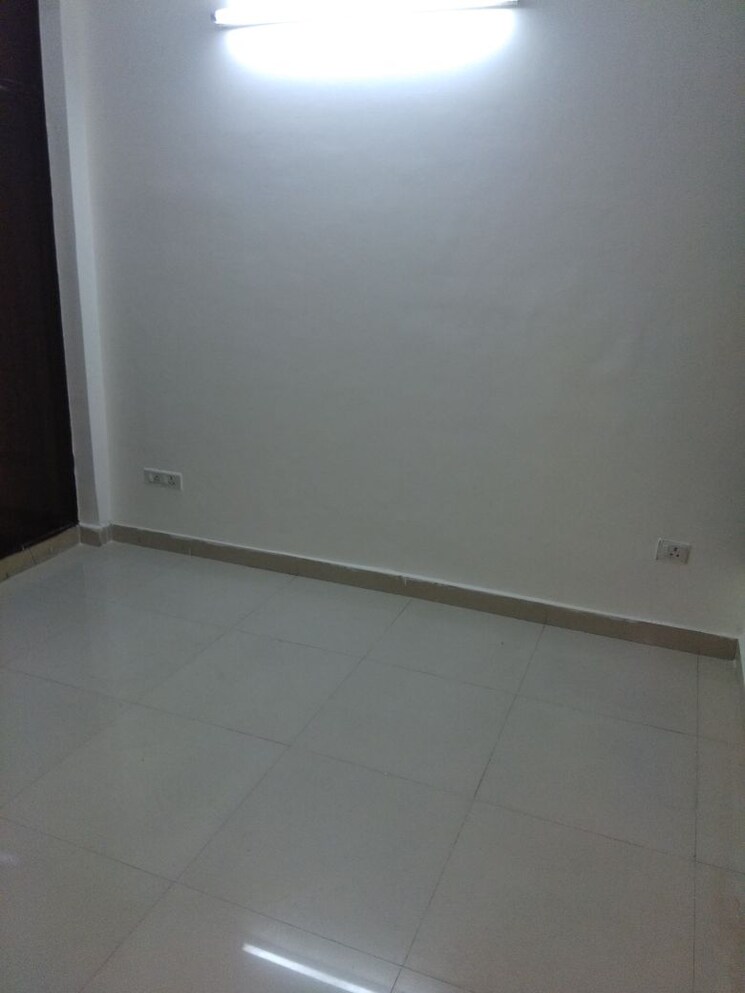 Room, rajouri garden 2 Bedroom 160 Sq.Yd. Builder Floor In Rajouri Garden Delhi 8671190