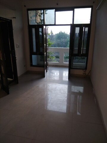 2 BHK Builder Floor For Rent in Rajouri Garden