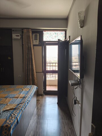 3 BHK Apartment For Sale in High End Paradise II, Raj Nagar Extension
