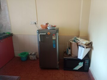 Furnished Amenities in 1 BHK Apartment at Western Tower, Andheri East – for Rent