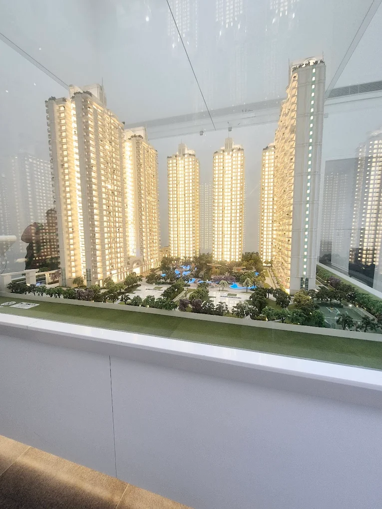 3 BHK + Study Room 1754 Sq.Ft. Apartment in Godrej Majesty