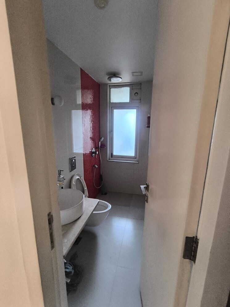 Bathroom, lodha-fiorenza 2 Bedroom 803 Sq.Ft. Apartment In Goregaon East Mumbai 8671235