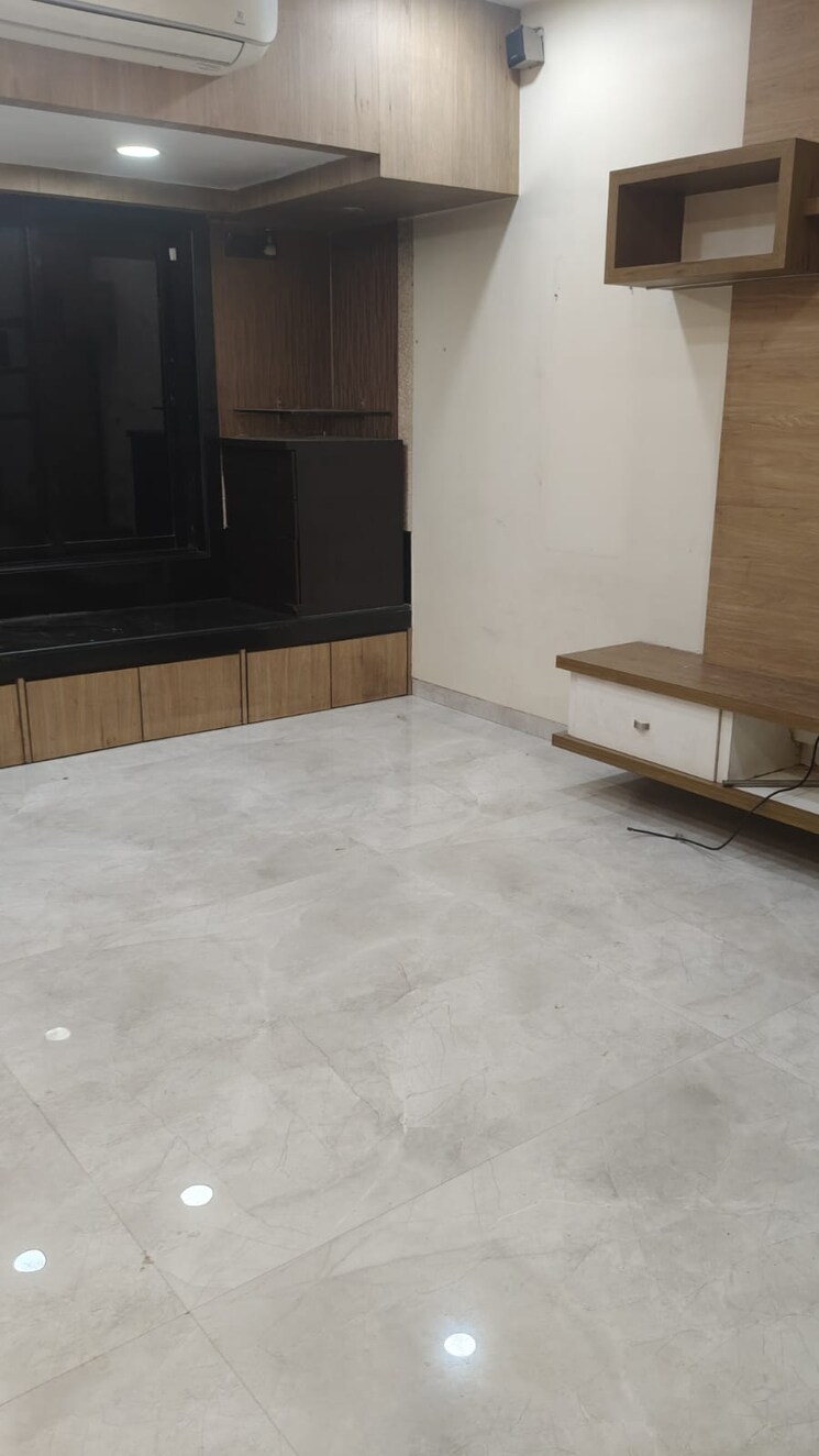 Room, west-end-avenue 1 Bedroom 430 Sq.Ft. Apartment In Malad West Mumbai 8671257