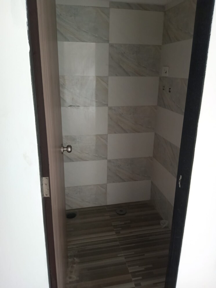 Bathroom, shraddha-nipun-galaxy 1 Bedroom 320 Sq.Ft. Apartment In Bhandup West Mumbai 8671241