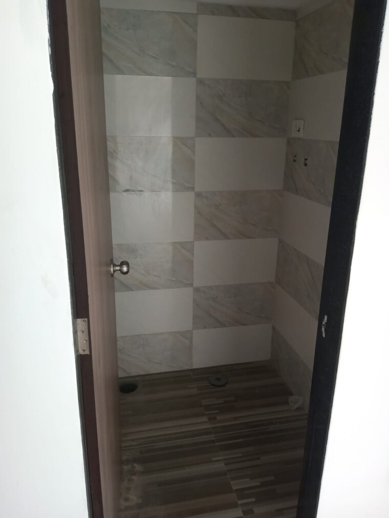 Bathroom, shraddha-nipun-galaxy 1 Bedroom 320 Sq.Ft. Apartment In Bhandup West Mumbai 8671241