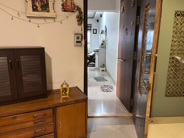 Furnished Amenities in 2 BHK Apartment at JP Decks, Goregaon East – for Rent