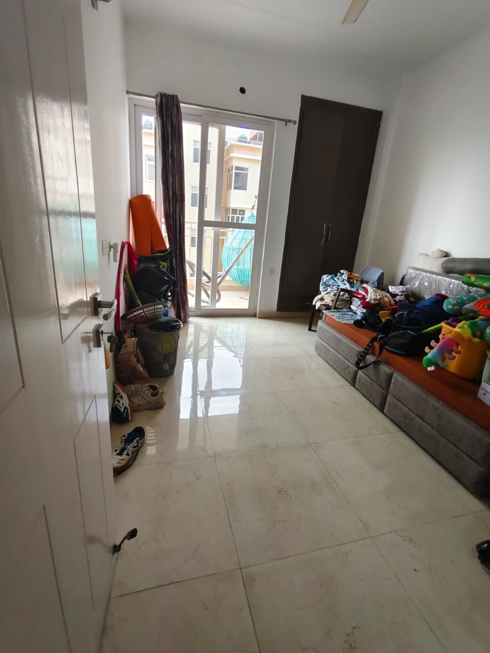 3.5 BHK + Servant Room Apartment For Rent in Urbtech Hilston