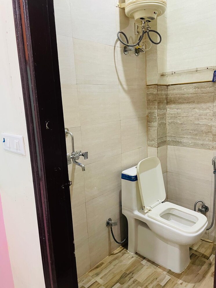 Bathroom, kohli-one-malibu-town 1 RK 350 Sq.Ft. Independent House In Sector 47 Gurgaon 8671317