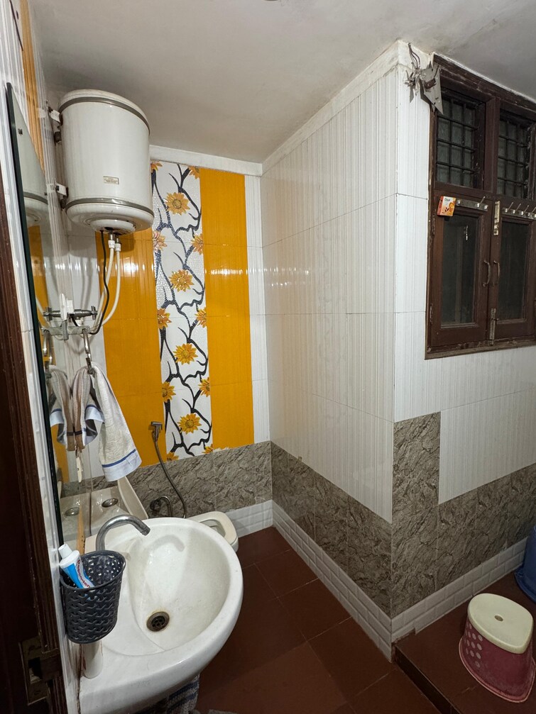 Cover Image, sector 27 6 Bedroom 162 Sq.Yd. Independent House In Sector 27 Gurgaon 8671347