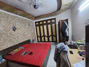 Bedroom in 6 BHK Independent House at Sector 27 – for Sale