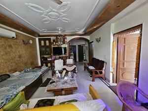 Living Room in 6 BHK Independent House at Sector 27 – for Sale