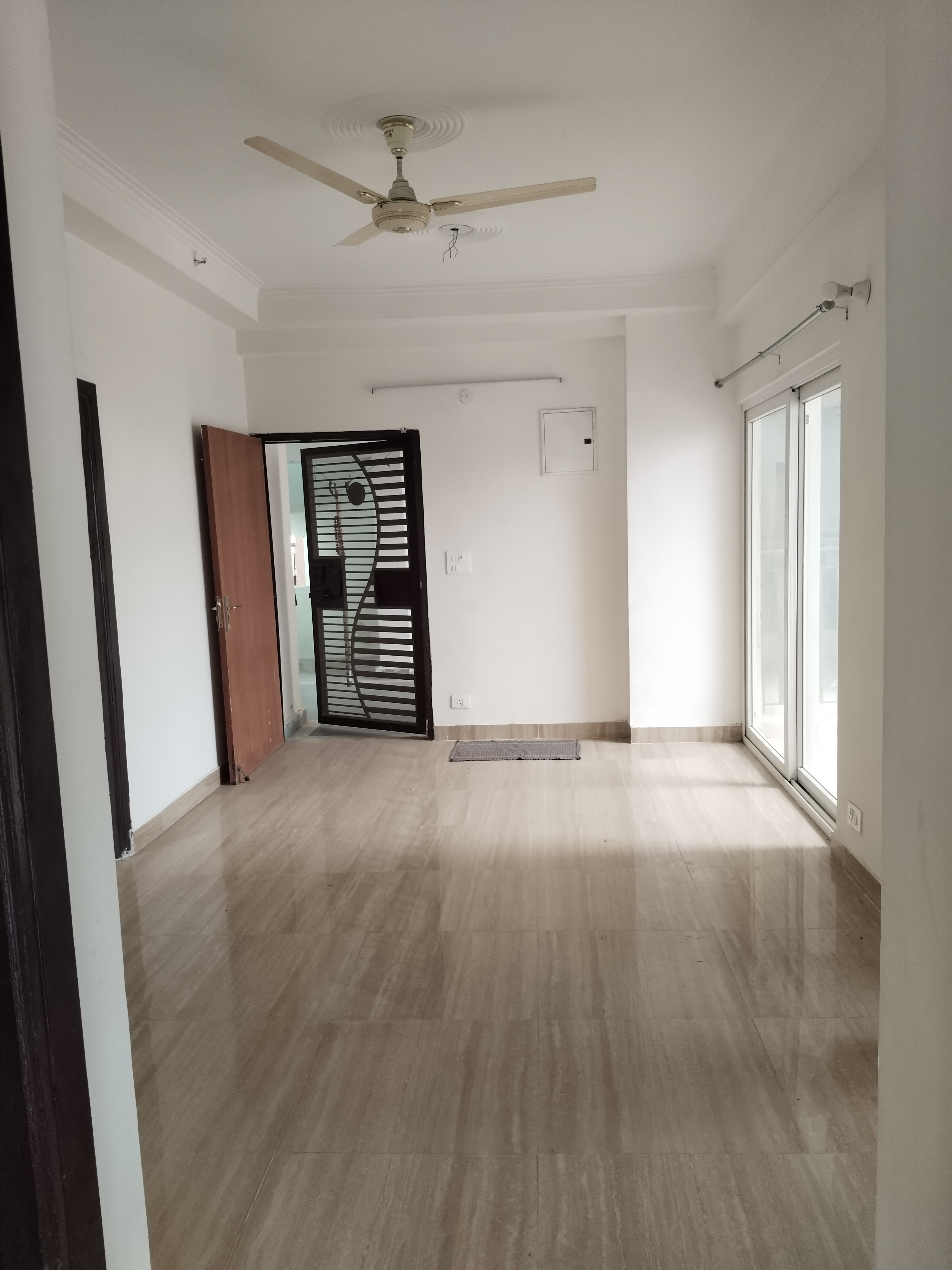 3 BHK + Extra Room Apartment For Rent in Amrapali Terrace Homes