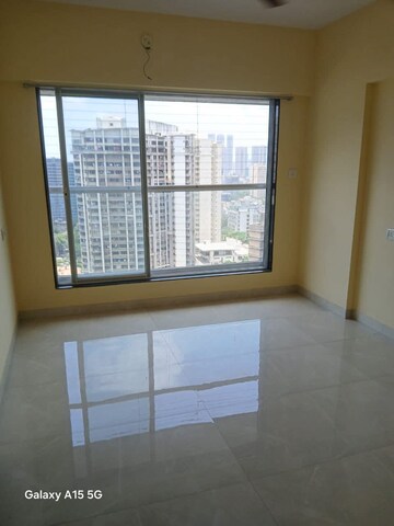 Room in 1 BHK Apartment at Mahavir Kanti Avenue, Nalasopara East – for Sale