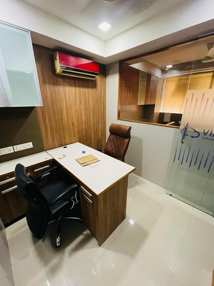 Team Area, science city Commercial Office Space 1311 Sq.Ft. In Science City Ahmedabad 8671414