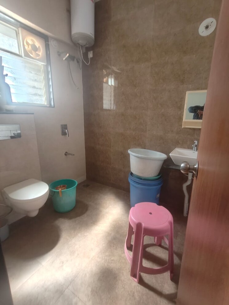 Bathroom, dajikaka-gadgil-anantshilp-apartment 2 Bedroom 1100 Sq.Ft. Apartment In Bavdhan Pune 8671465