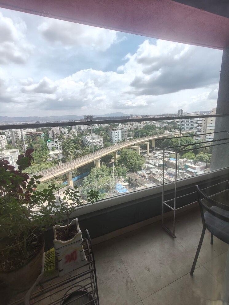 Balcony, dajikaka-gadgil-anantshilp-apartment 2 Bedroom 1100 Sq.Ft. Apartment In Bavdhan Pune 8671465