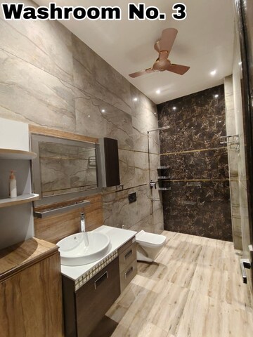 Attached Bathroom in 6 BHK Villa at Bahara Boj – for Sale
