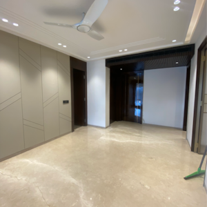 Room in 4 BHK Builder Floor at New Rajinder Nagar – for Sale