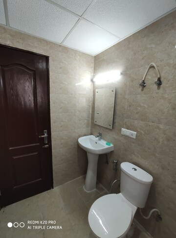 Bathroom in 3 BHK Apartment at Omaxe R2, Gomti Nagar – for Rent