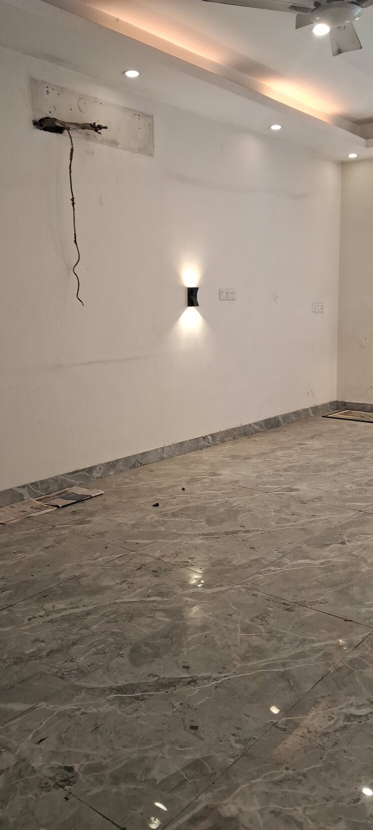 Room, sarita vihar 3 Bedroom 1800 Sq.Ft. Apartment In Sarita Vihar Delhi 8671521