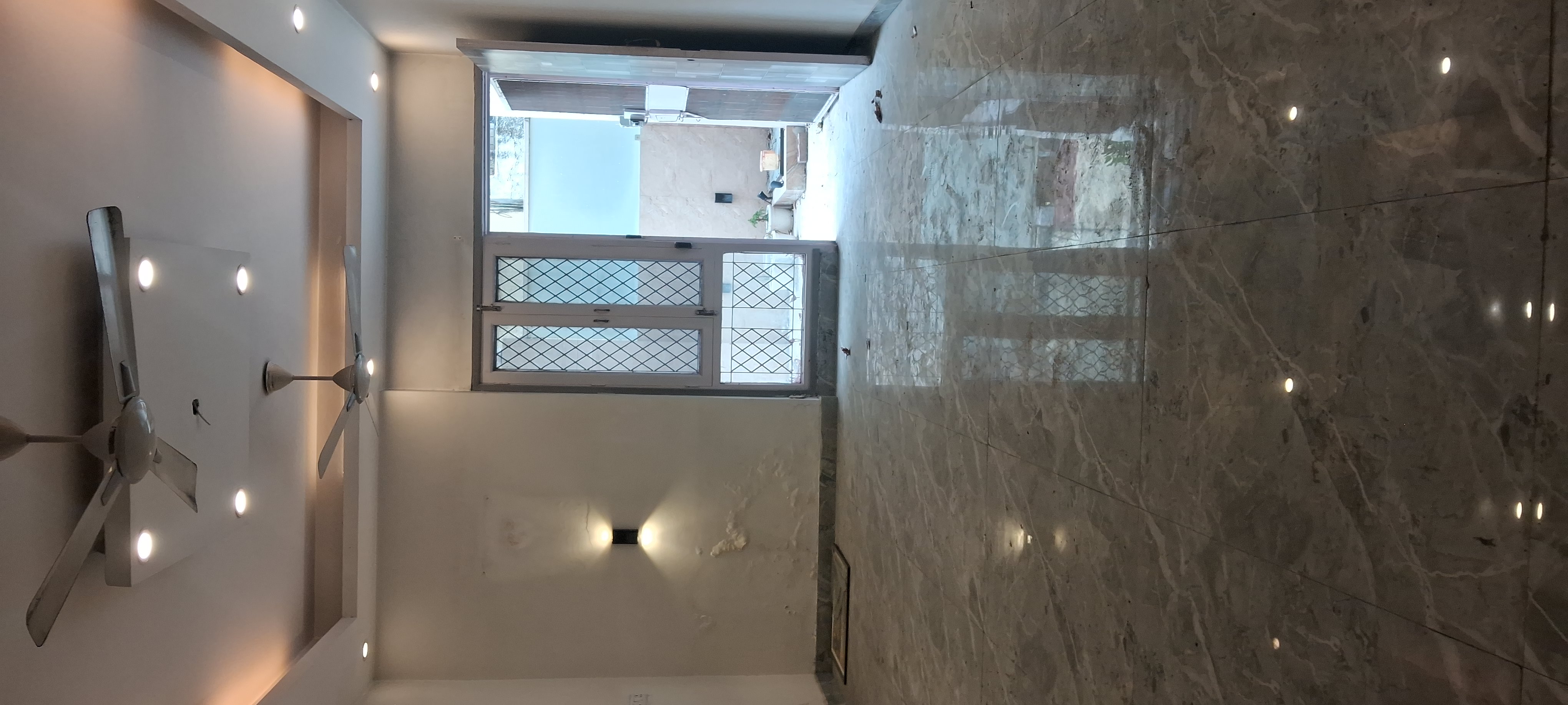3 BHK + Extra Room Apartment For Rent in Sarita Vihar PockeT-H Rwa