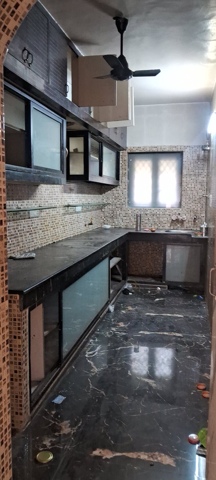 Kitchen, sarita vihar 3 Bedroom 1800 Sq.Ft. Apartment In Sarita Vihar Delhi 8671521