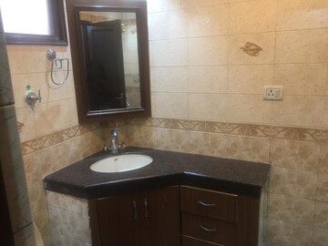 Furnished Amenities in 3 BHK Builder Floor at Rajouri Garden – for Rent