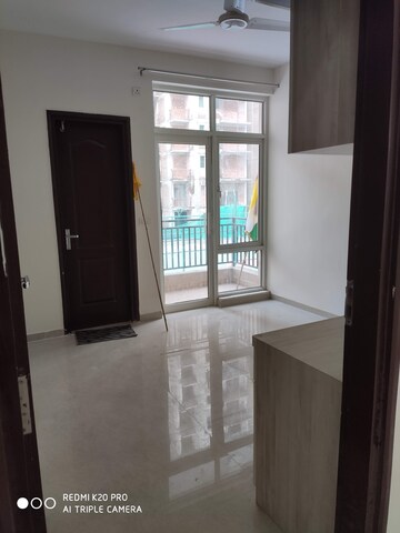 Room in 3 BHK Apartment at L And K Shakti Palace, Gomti Nagar – for Rent