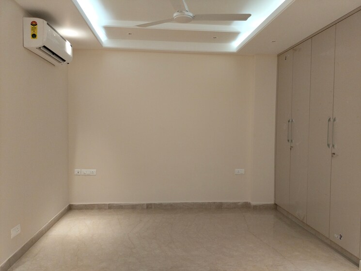 Room, rwa-hauz-khas-block-c-5 4 Bedroom 4500 Sq.Ft. Apartment In Hauz Khas Delhi 8671500