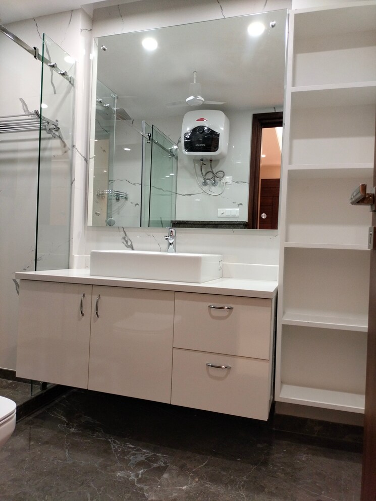 Kitchen, rwa-hauz-khas-block-c-5 4 Bedroom 4500 Sq.Ft. Apartment In Hauz Khas Delhi 8671500